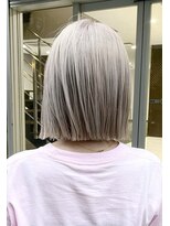 ジーディーエス(GDS)&nbsp;切りっぱなしボブストレート×アッシュベージュ