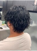無造作スパイラル 黒髪 ミニウルフ
