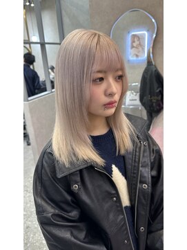 ロンド レア 天神大名店(Lond Le’a) イヤリングカラー/外ハネボブ /ワイドバング/レイヤーボブ