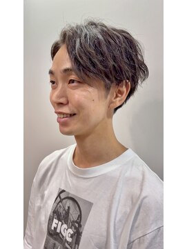 ヘアメイク レガーロ(Hair make Regalo) アイロンで作るメンズパーマ風ショート