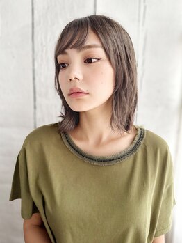 ヘナカラー(香草カラー)取り扱い◎髪に優しい薬剤を厳選！ダメージレスにこだわり艶やかで上品な仕上がり♪