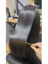 スリーク バイ ロイ 円町本店(sleek by roy)&nbsp;髪質を本気で改善したいならスリークの髪質改善トリートメント