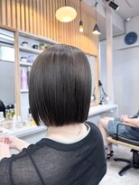 コロレ(COLORE) ぷつっと切りっぱなしボブ