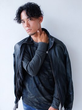 ラックスビー ユナイテッド 神戸三宮いくたロード店(LUXBE UNITED) ワイルドセンター分けヘア【LUXBE 神戸三宮いくたロード店】