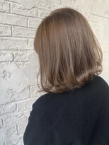 プライズ 池袋店(prize)&nbsp;ミルクティーベージュイルミナカラー切りっぱなしボブ