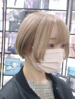 トムキャット(TOM CAT) ケアブリーチ ミニボブ ミルクティー