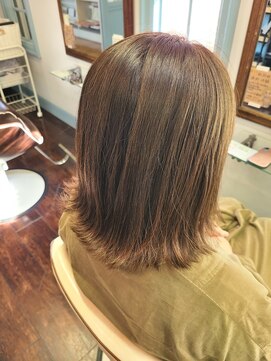 ダスティ 塩尻店(Dasty) 外ハネミディアムボブ