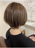 毛束感が可愛いクラシカルショート
