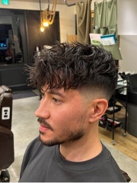 クフィア メンズヘアー カンポ 難波店(CUFFIA MEN'S HAIR CAMPO) ソフトツイスト×スキンフェード