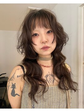 ナループロアツム(Nalu pu loa Tsum) ウルフパーマ/ウルフ/マレットヘア/マレットパーマ