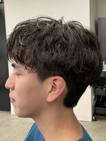 フイ 新宿3丁目(Hui)&nbsp;フェザーパーマ/グレーブルーカラー/刈り上げショートパンク