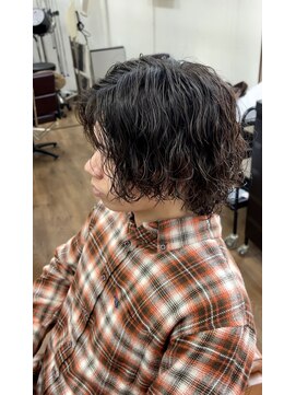 カリス ガーデン(Charis garden) センターパート/ツイストスパイラルパーマ/ウルフヘア