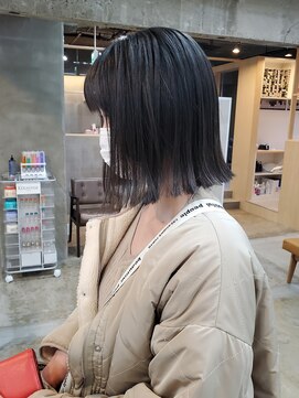 フリーラ 京都河原町三条店(freera) 暗髪透明感ブルーブラック