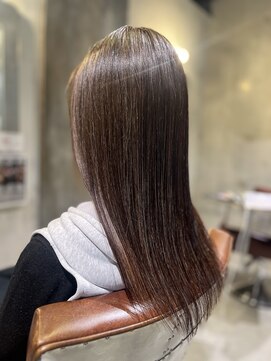 サンカリ 真法院店(SANKARI) 艶とまとまりのロングスタイル