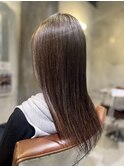 艶とまとまりのロングスタイル