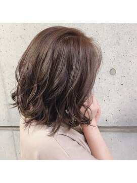 ウタ(uta) 【あおき ひかる】ラベンダーベージュ 水素カラー