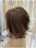 テラコッタベージュ/短めボブ