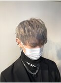 韓国 束感マッシュ ペールホワイトカラー
