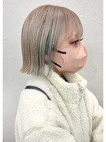 ソソ(soso)&nbsp;【soso 伊勢田】ミニボブ×ミルクティー【横浜/ブリーチ】
