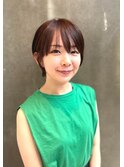 大人のナチュラルショート × オレンジベージュカラー