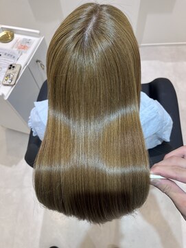 イエナ 難波(IENA) 艶ベージュ☆難波髪質改善