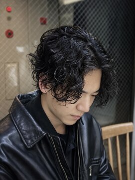アメリ バイ アピッシュ(Amelie by apish) グランジパーマ【原宿メンズ/メンズパーマ/原宿グランジパーマ】