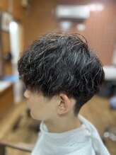 レヴィゼ&nbsp;ツイストスパイラルパーマ無造作パーマブリーチ