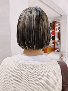 ピークアブー アヴェダ ギンザシックス(PEEK-A-BOO AVEDA GINZASIX) コントラストカラー デザインカラー ハイライトボブ ブラウン