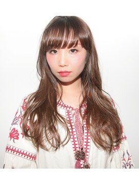 アン ヘア デザイン(un hair design) 【 un 】ロング×ゆる巻き×刺繍