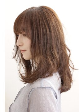 シベル(sibell) ［ sibell ］ニュアンスカールミディアム