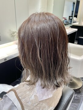 シファー(~Cifer) ゆるふわミディ/グレイアッシュ/抜け感ヘア/お客様ヘア☆