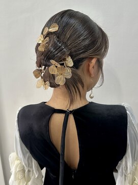 マーリー(marlee) 個性派シニヨン