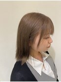 ミルクティーベージュ
