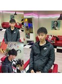 -80's American barber shop-