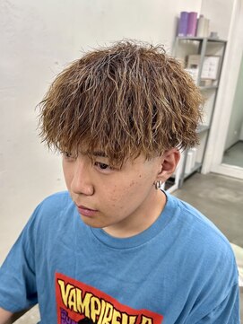 ファルベ(Farbe) フェザー/サーフカール/センターパート/波巻きツイスパ