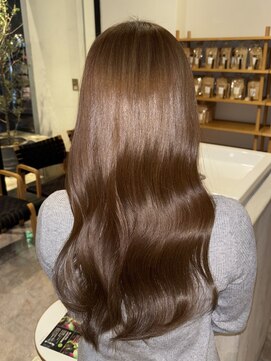 ブローチェアヴェダ ベージュカラー、グレージュ、透明感カラー、艶髪