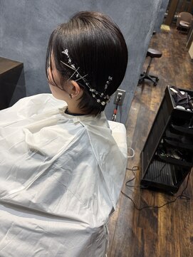 ヘアーエバリーズ(hair Everies) ショートカットの方にオススメ♪特別な日のタイトヘアアレンジ☆