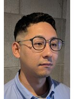 ワンワンオー バーバーショップ コンチネンタル(@110 BARBER SHOP continental)&nbsp;サイドパートフリンジカットミドルフェード