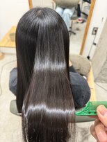 ホロ(holo-)&nbsp;つるりんちょ縮毛矯正×艶髪ストレート