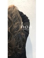 ノア(noa) グレージュ　デザインカラー