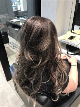 エターナル リアン スプレッド(ETERNAL LIEN SPREAD) グレージュ×バレイヤージュ×ナチュラルグラデーション