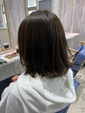 ルシール バイ アリア(Lucir by aria) 切りっぱなし風ワンレンボブ×マットアッシュカラー!