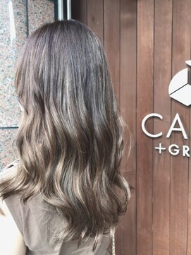 ケースプラスグリーン(CASE+GREEN) ◎バレイヤージュ×ロングスタイル