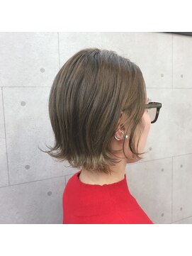 トンチ(tonchi) 大人おしゃれショートボブ