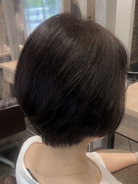 ビースリー ロア ハンサムショートボブ 2022/6/11