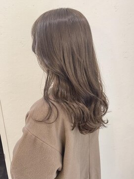 セルカ 新宿(CERCA) まろやかベージュ【CERCA新宿/新宿西口】