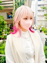 ホワイトベージュ×裾ピンクカラー