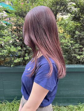 ビュートリアム265(BEAUTRIUM 265) ブリーチなしピンクラベンダー ロングレイヤー 顔まわりカット