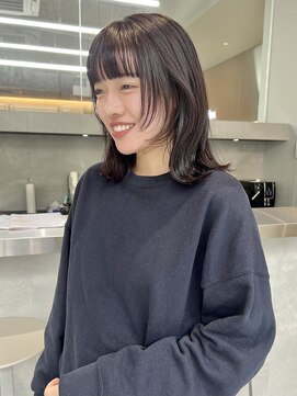 カケル(×.) 顔まわりレイヤー/くびれボブ/ミディアムボブ