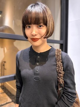 ヴヴ(Bub) ミニボブ　ブロンドベージュ　フルバング　艶髪 ケアブリーチ